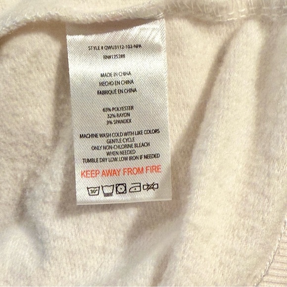 Rae Dunn Cream PEACE LOVE HOPE in Red Green Letters Christmas Sweatshirt Size XL - Picture 5 of 6